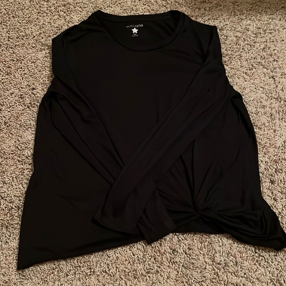 Spring cleaning🖤 cheap clothes in good condition - Picture 1 of 3